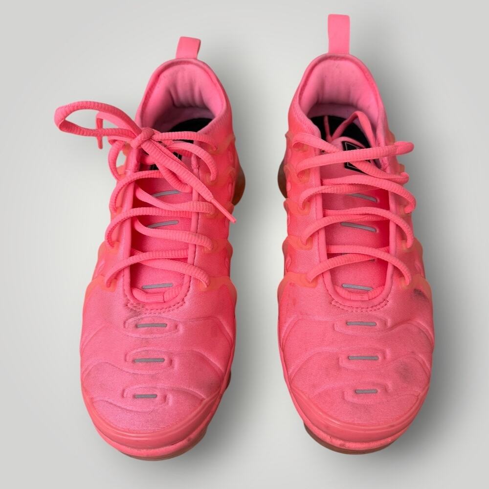 NIKE AIR VAPORMAX PLUS RUNNING SHOES WOMEN SIZE 8 US PINK - Picture 2 of 10